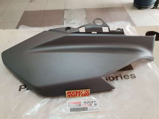 BODY COWLING, COVER LAMPU DEPAN NMAX ABU ABU 2017 ASLI YAMAHA KANAN