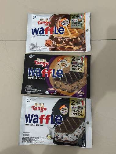 WAFFLE TANGO 75gr isi 2+1pcs 3 Varian Rasa Choco Hazelnut