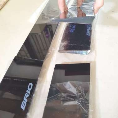 Talang Air Hujan Honda Brio Rata Model Ori / Side Visor Brio Hitam