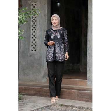 Batik wanita | Batik kerja wanita | Batik wanita modern | Baju batik wanita | Atasan batik wanita mu