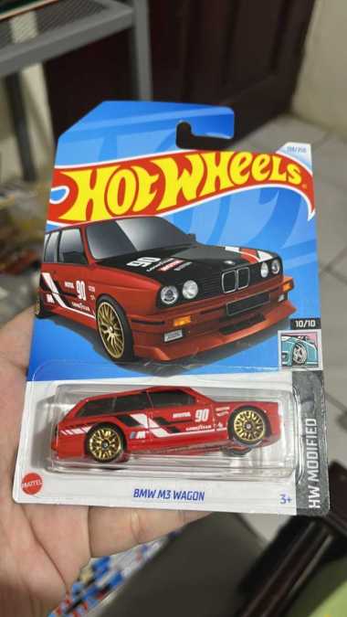 Hotwheels BMW M3 Wagon Merah Lot N Hot Wheels