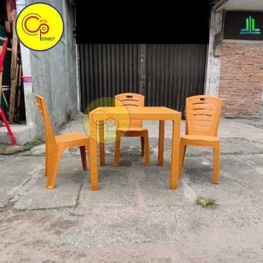 Meja Kursi Makan Dinning Set Plastik 4 Orang Olymplast ODT 203 R Meja