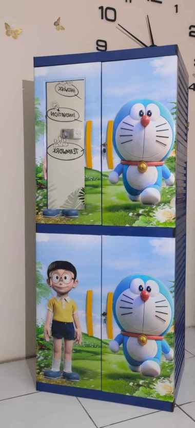 Lemari Pakain Plastik 4 susun Jumbo Lemari Plastik Ivory Motif Karakter Kartun Lucu