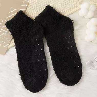 Kaos Kaki Tebal Pendek Wanita Katun Polos Warna Coral Velvet Ankle Socks JCKK367 Black