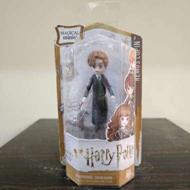 Mainan Figure Harry Potter Wizarding World Magical Minis Remus Lupin