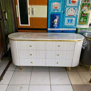 bufet pajangan sepotong minimalis modern / pajangan sepotong minimalis modern / bufet impor / bufet 