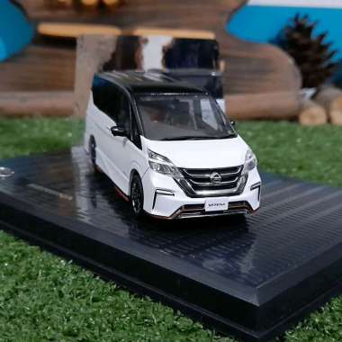 Diecast Miniatur Nissan Serena C27 Nismo skala 1:43