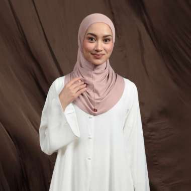 Lozy Hijab - Lucia Instan Sport (Hijab Instan Olahraga Bahan Rayon) Misty Rose