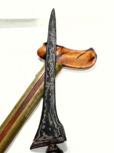 Keris Sepuh Brojol Pamor Wengkon Isen Warangka Kayu Timoho Pendok Blewah