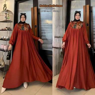 Efelyn Dress Wanita Armani Silk Brown Gamis Terbaru Lengan Balon Panjang Baju Muslim Ruffel Polos Kekinian LD 110 cm Nazhira Teracotta