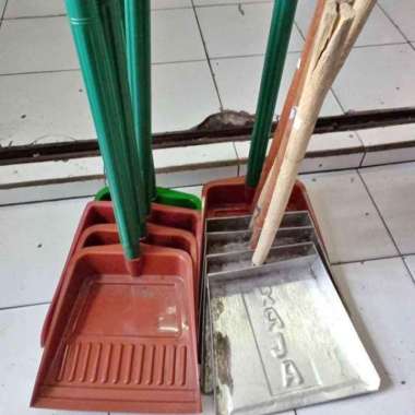 serok sampah plastik