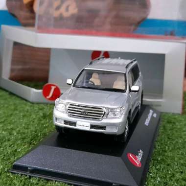 Diecast Miniatur Toyota Land Cruiser 200 skala 1:43