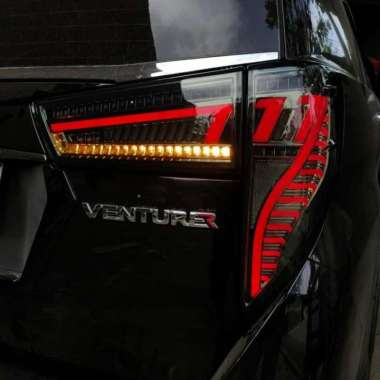 Stoplamp Innova Reborn seven series Tripel 7 Full SmokeWhite