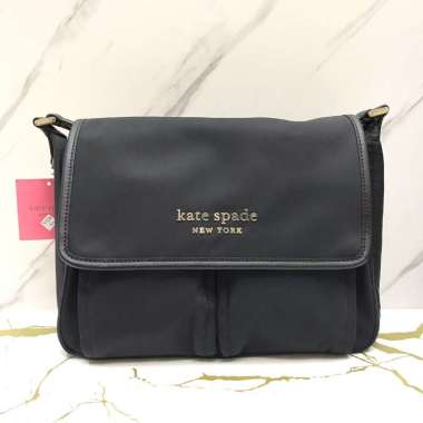 Kate Spade Daily Medium Messenger in Black Nylon
