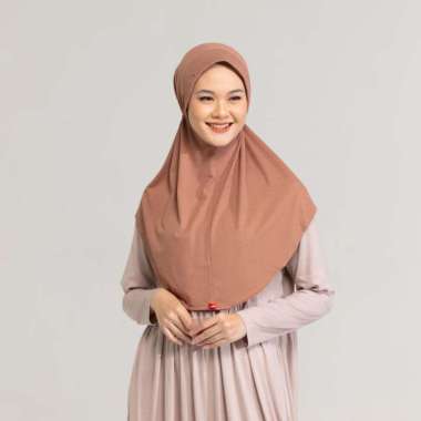 DAUKY Jilbab Kerudung Instant Basic Polos Kaos Premium Bergo Rara Riri Rara Tobaco - 723