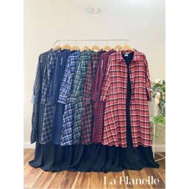 Gamis La Flanelle Batch 1 by Mahira NAVYBLACK/SP-L