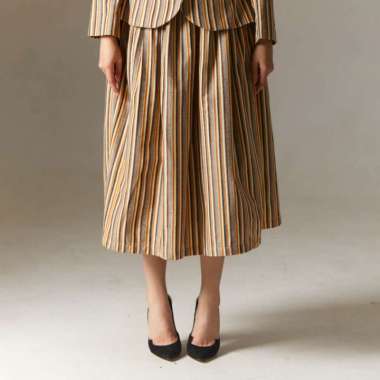 Zoey Apron, Callie Skirt & Callie Pants - Amanda Hartanto Batik Callie Skirt Semua Ukuran