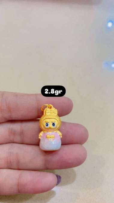 koleksi liontin boneka labubu josean elegant hadiah anak emas asli