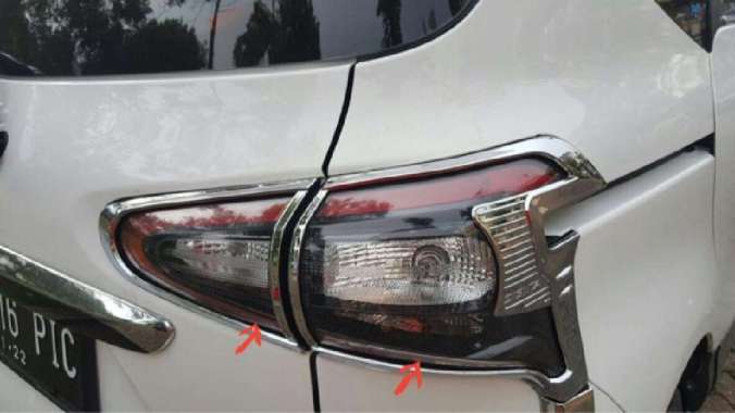 Garnish Lampu Belakang / List Lampu Belakang Chrome All New Sienta