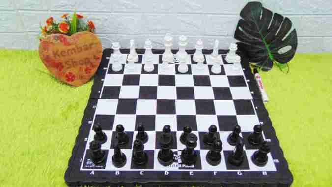 CATUR JUMBO Mainan Papan Catur Plus Bidak Ukuran Supermarket Besar Murah SNI