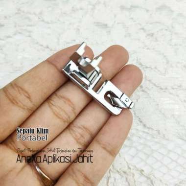 1 BIJI SEPATU KELIM MESIN JAHIT PORTABLE CY717L-1