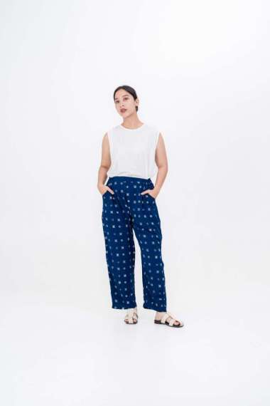 Dama Kara Hapsari Long Pants Navy