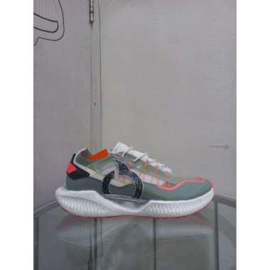 Sepatu Running Ortuseight Recast 40. Putih