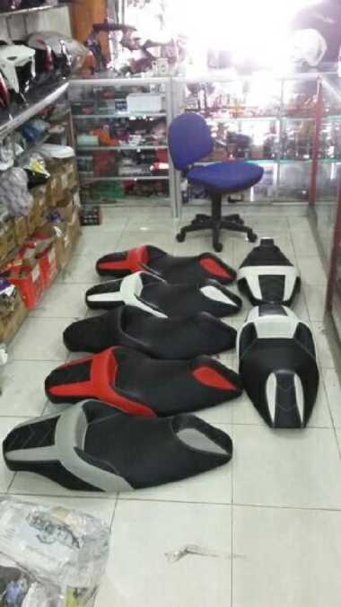 sepaket side Box nmax/Box samping nmax,jok MB tech dan sandaran jok