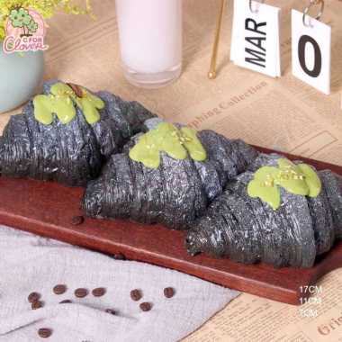 REALISTIC SQUISHY CROISSANT SUPER SOFT AND SLOW mainan pencetan anti stress fidget lembut Charcoal