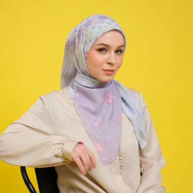 Shafira Zemora Printed Scarf | Hijab Segi Empat Motif Viola