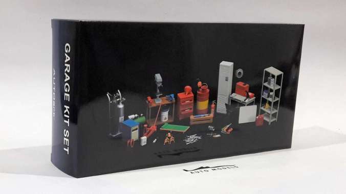 1/18 AUTOART GARAGE KIT SET VERSION 1