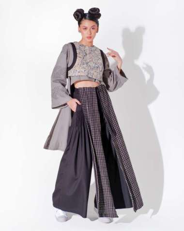 Adrie Basuki Irene Vest Outer Wanita [Pre-Order] M