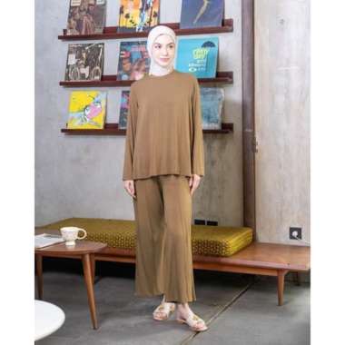 Heaven Lights - Ayumi One Set - Set Polos Wanita Muslim XS Hazel