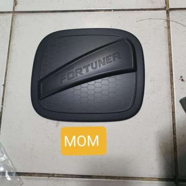 Tank cover tutup tangki bensin hitam blacktivo Fortuner Vrz Trd