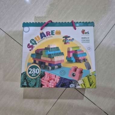 Square building blocks