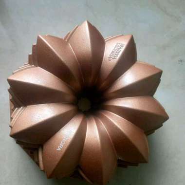 Loyang Lotus SIGNORA
