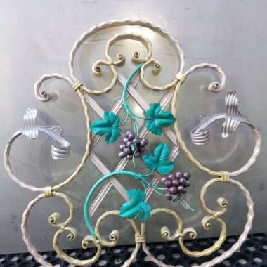 Panel Pagar Dekoratif Ornamen Besi Tempa untuk pagar besi motif anggur