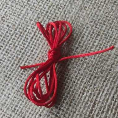 Tali satin cina bahan gelang 1mm - per meter Merah