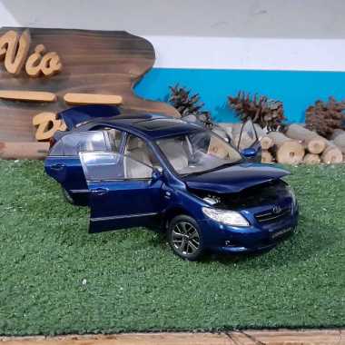 Diecast Miniatur Toyota Corolla Altis skala 1:18