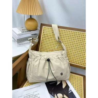 Tas Selempang Wanita Chibao CB 6280-SF + Free Dustbag CB 6280-SF Putih Susu