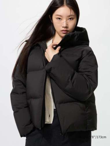 UNIQLO Jaket Parka Hoodie winter wanita Seamless Down black M