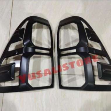 GARNIS BELAKANG HILUX 2016 DOFF / GARNIS LAMPU HILUX 2016 HITAM DOFF