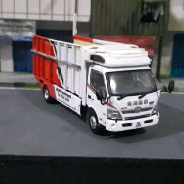 Diecast Miniatur Hino 300 lokal skala 1:64