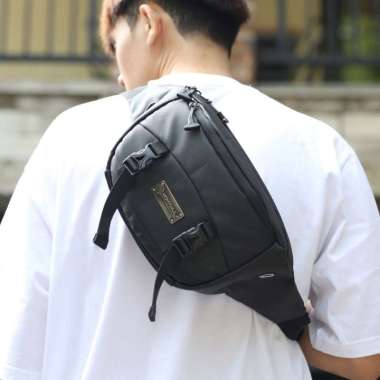 Waistbag Pria Waterproof Tas Pinggang Original - Yakut Mokamula Black