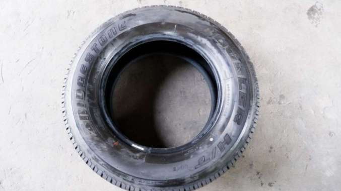 BAN BRIDGESTONE 255/65 R17 TAHUN 2022 DUELER HT
