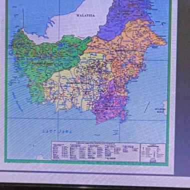 peta kalimantan peta dinding Multivariasi Multicolor