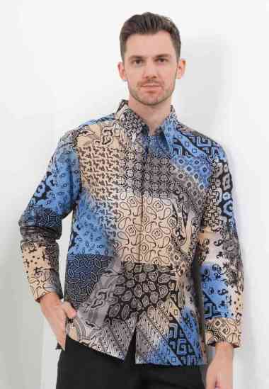 Arjuna Weda Kemeja Body Fit Batik Tambal Pelangi 58A141024 - Biru 3L