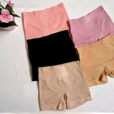 Aily Short Pants Wanita / Celana Stretch / Inner A59 Lilac