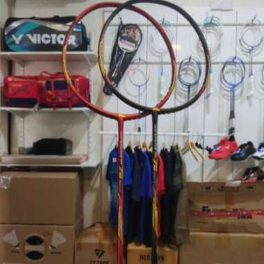 Raket Lining Windstorm 75 hitam