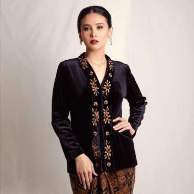 Naya Top & Prita Skirt - Amanda Hartanto Batik Naya Top